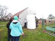 Stavíme sněhuláka s partnery,  rodiči a dětmi